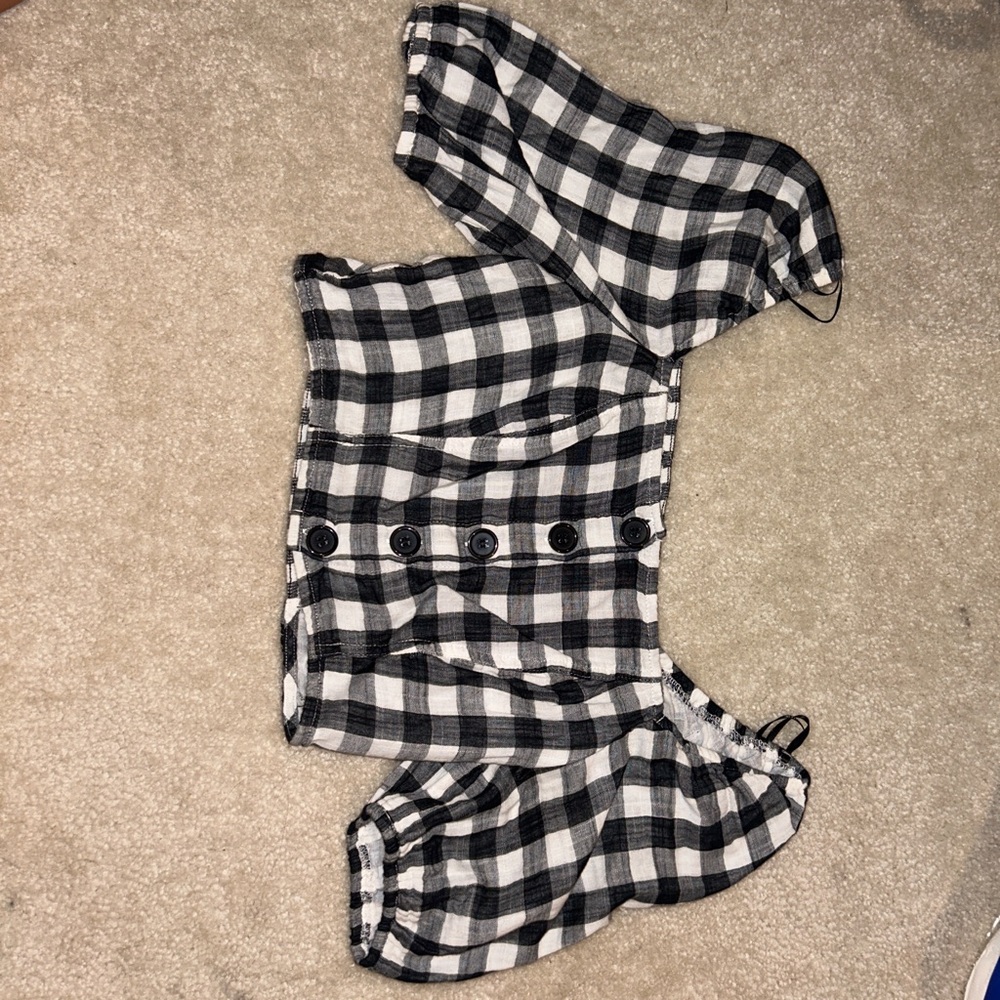 Small, cropped, off the shoulder top or can be on shoulder ( give best offer)